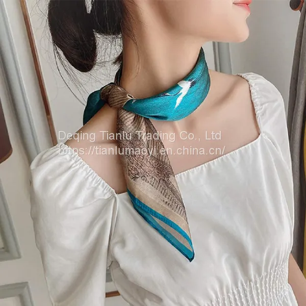 New silk scarf custom satin silk oil painting small square scarf with hand gift stewardess professional assembly small scarf female