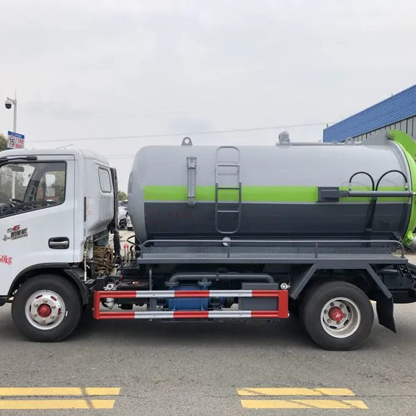 Dongfeng 6X4 4X2 8000 Liters Gallon Sprinkling Spray Vacuum HOWO Delivery Cart Bowser Used Sewage Suction Cummins Tricycle Road Fire Sprinkler Water Tank Truck photo-3