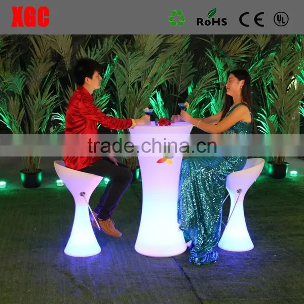 Glowing White Color Cocktail Table for Birthday Party photo-4
