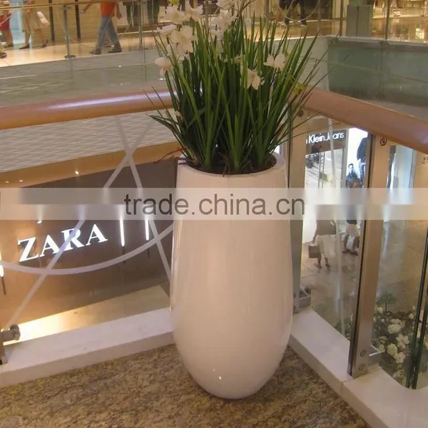 Black Round Fiberglass Flowerpot photo-4