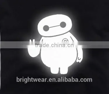 heat-transfer refective logos be heated on t-shirt