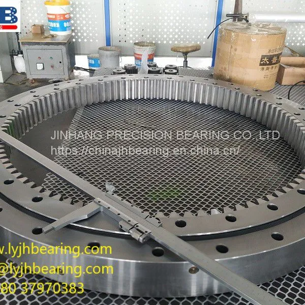 VLI 200414 N Slewing Bearing 518*325*56mm With Internal Teeth photo-2