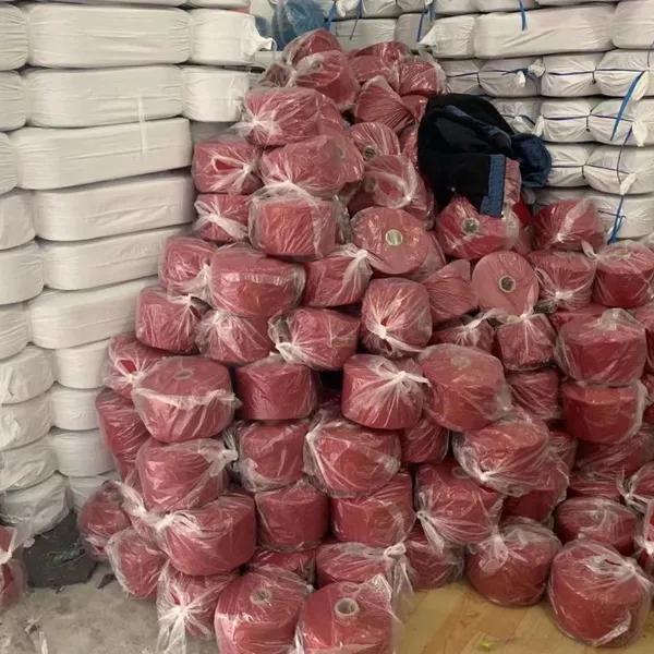 Open End Dyed Blended Yarn Knitting Yarn for Gloves Ne6s/1 Red Color Yarn