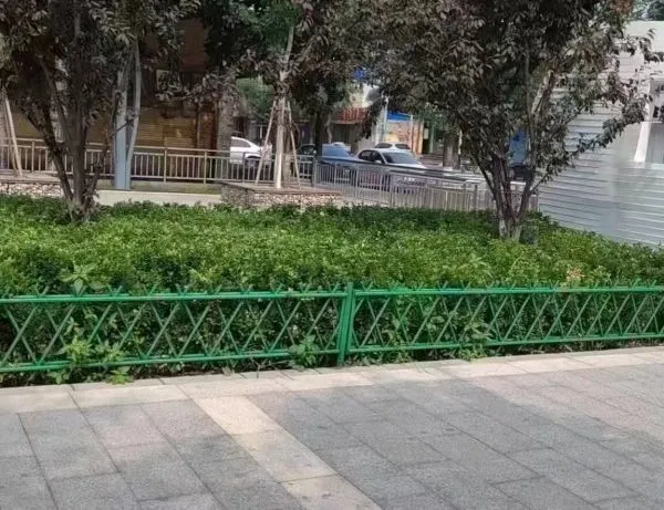 Stainless Steel Imitation Bamboo Guardrail Garden Vegetable Farm Courtyard Fence photo-4
