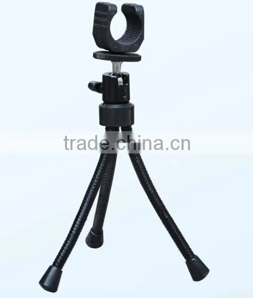 Beiqi Cosmetology Training Doll Head Mannequin Tripod Station for Hairdressing Training for Sale photo-2