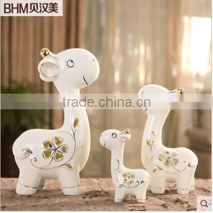 Loverly Hollow Out Gold Gild Ceramic Caft Deer Animal Decoration for Gifts photo-2