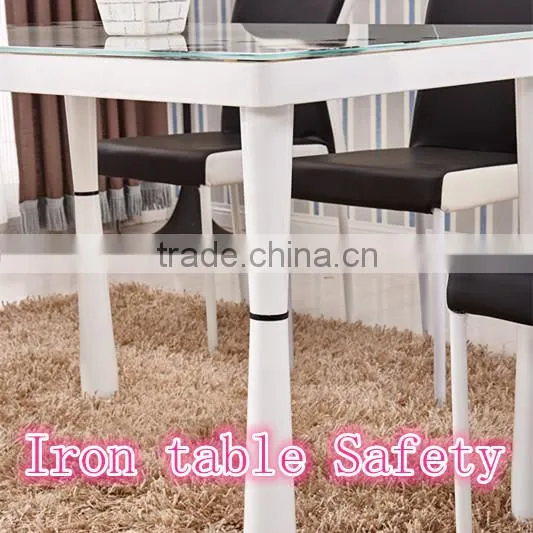 Wrought Iron Table and Four Chairs Minimalist Tempered Glass Dining Table photo-5