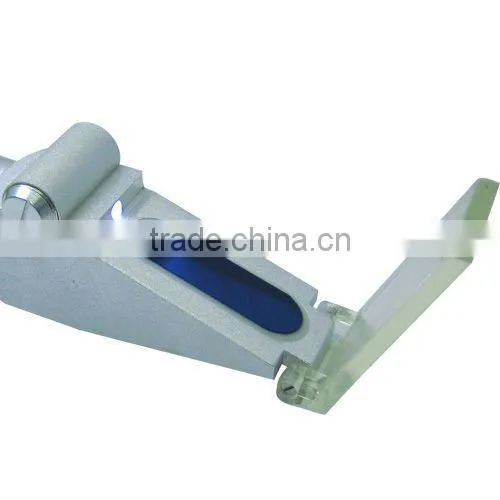 0-32% Brix Refractometer ATC With Built-in LED Light Sugar Juice Fruits Etc photo-3