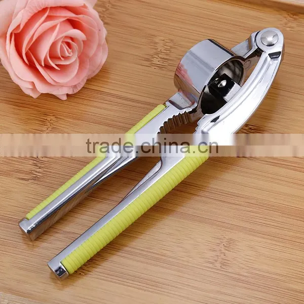 Factory Price Double Use Top Quality Multifunctional Accessories Garlic Press photo-5