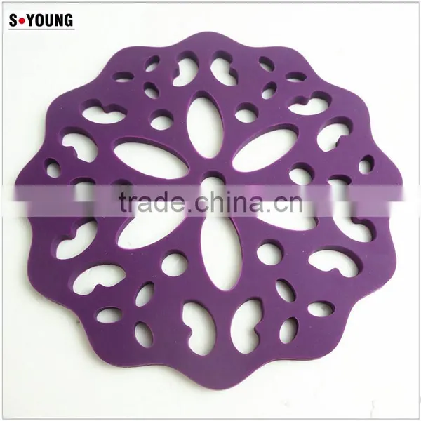 16142 Flower Shape Unti-skidding Table Silicone Mat photo-5