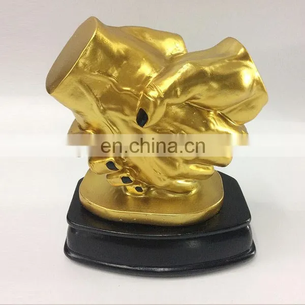 2016 New Peace Handshake Handicraft Office Cooperation Souvenir Ornaments Resin Trophy photo-2