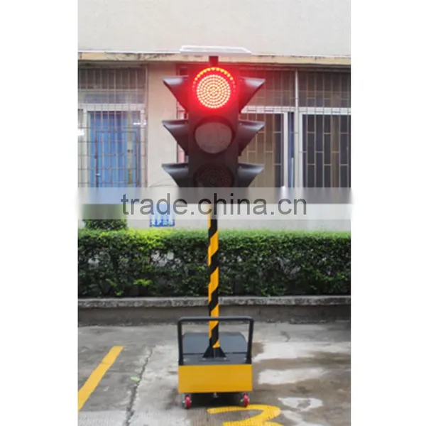 High Quality 300mm Four Direction Solar Powered Temporary Led Traffic Signal Light photo-5