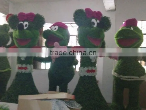 Fake Grass Animal High Color Fastness Meadow Green Artificial Grass Topiary photo-4