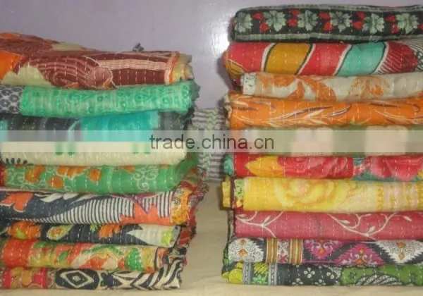 Throw Kantha Quilt Handmade Reversible Quilt Vintage Gudari Ralli Hand Stitched Kanth Recycled Sari Blanket photo-3