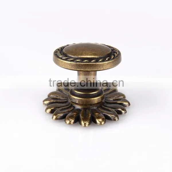 Hot Selling Vintage Antique Brass Cupboard Knobs and Pulls photo-3