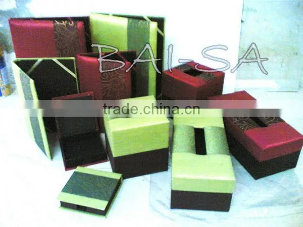 Silk Box Set photo-2