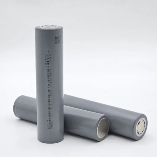Lmfp Lifepo4 33140 3.6v 15Ah Lithium Li Ion Battery Cells for Solar Energy Storage System photo-2