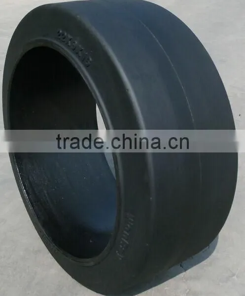 Electronics Factory Use 21X7X15 16X5X10-1/2 Solid Rubber Tyre for Toyota 30-7FBCU25 Forklift photo-4