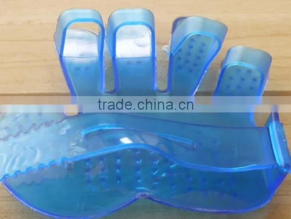 PVC Material Five Finger Soft Brush Comb for Pet Bathing photo-6