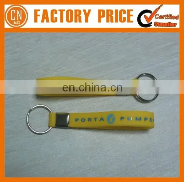 2017 Most Popular Wristband Silicone Rubber Keychain Custom Printed Keychain