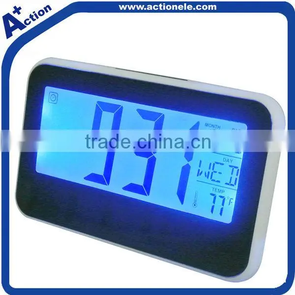 Modern Desk Clock With Sound Sensor photo-3
