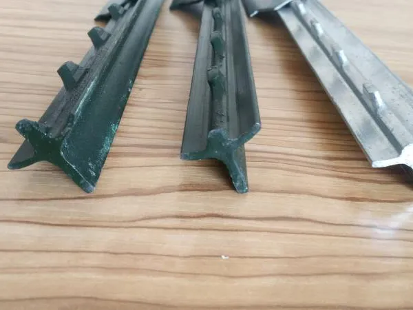 High Quality Factory Price Studded T Fence Post T Post for Farm Fence With Anchor photo-6