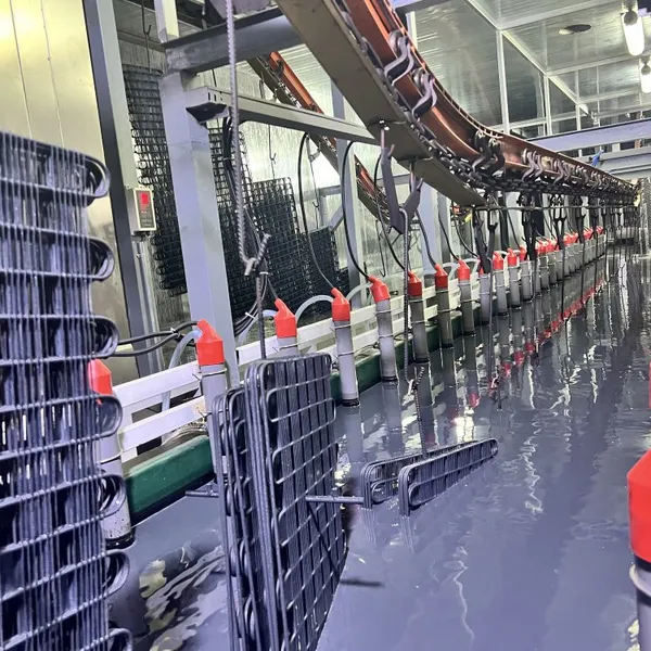 Stable Electrophoretic Coating Line For Water Pump Accessories Uniform Surface Deposition