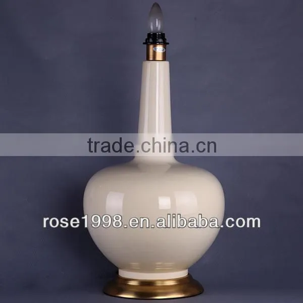 Home Decorative Pottery Table Lamp Made in China photo-4