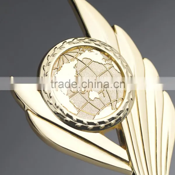 Replica Golden Hand Hold the Golbe Metal Trophy Awards Customized Metal Trophy photo-3