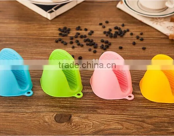 Silicone Glove Holder Clips,ice Scraper With Glove photo-2