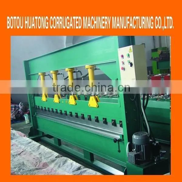 Small thickness hydraulic metal sheet bending machine