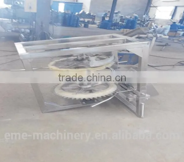 Professional Poultry Slaughterhouse Equipment Poultry Head Automatic Cutting Machine Abattoir Mahcine of Poultry Slaughterhouse photo-3