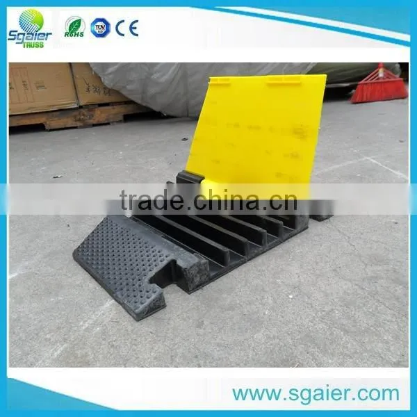 China Best Left Corner Rubber Cable Protector 5Channels Corner photo-6