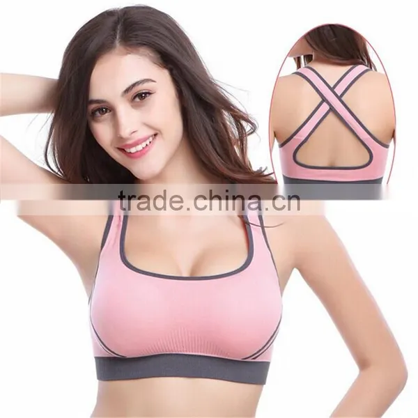 Women's Dragonfly Seamless Travel Pocket Sports Bra Base Layer photo-2