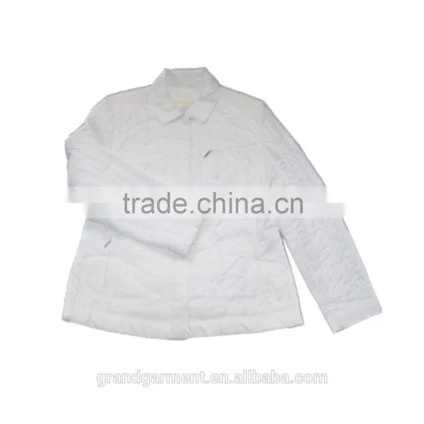 Women's Jacket Style White Nursing Uniforms photo-2