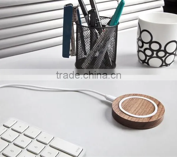 Moderate Price Built-in 8000 Mah Li-battery Office Desk Lamp Evolution Power Bank Portable Battery Charger photo-3