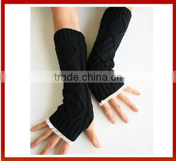 2015 New Design Knitted Lace Trim Gloves/New Pop Button Sided Lace Trim Mma Gloves Wholesale photo-2