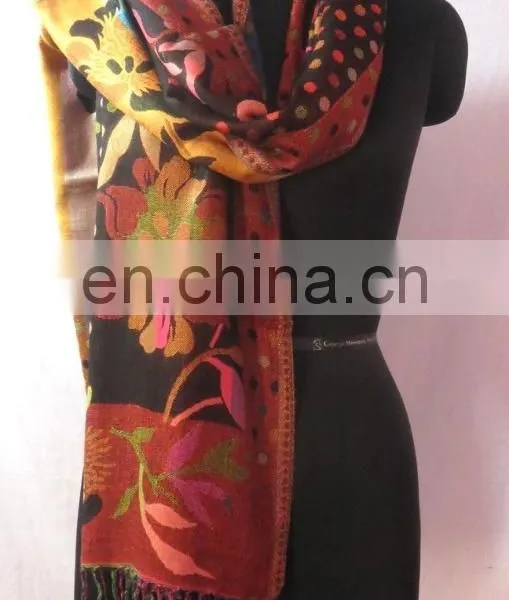 Cashmiri Pashmina Girls Neck Wrap Women Wear Hijab Scarf Girls Dupatta Shawl Wholesale Stole Scarves Designer Floral Print Scarf photo-2