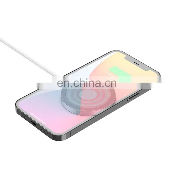 Newest Portable Station Usb Type C Magic Magnet 15W Fast Charging Magnetic Wireless Charger For Iphone 12 photo-3
