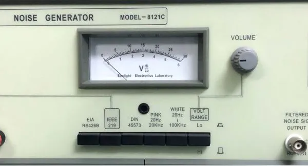 8 White Noise & Pink Noise Tester 8121C