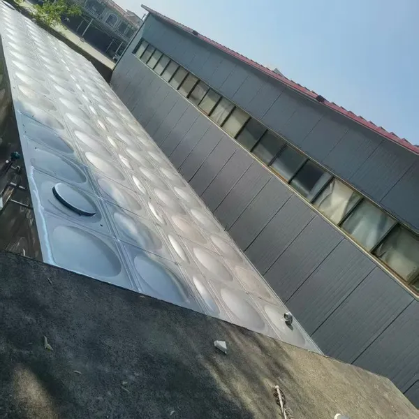 Depósito de agua seccional de acero esmaltado de grado industrial para suministro de agua caliente en baños