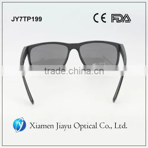 Factory Wholesale Cheap Polarized (or PC) Sunglasses for Unisex With Custom Logo photo-5
