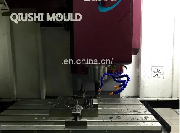 China Medical Plastic Injection Molding Maker for 3 Way Stop Cock With Male Female Luer Lock photo-4