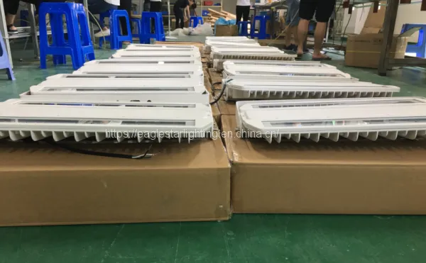 New Arrival DLC ETL 30*100 Beam Angle Cree Chip 210W LED Linear High Bay photo-5