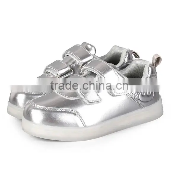 Factory Wholesale LED Luminous Shoes for Kids Light up Shoes photo-4