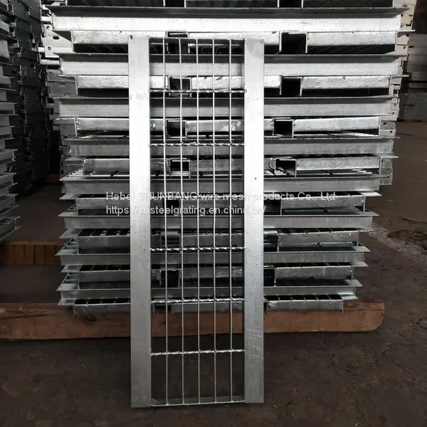 Galvanized Trench Cover 300 Hot Dip Galvanized Gutter Cover GUGT Trench Width 450 Can be Customized With Angle Steel Edge photo-4