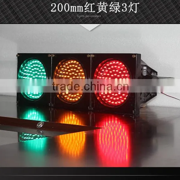 High Quality 3 Units 200mm Crossing Road Traffic Signal Light photo-4