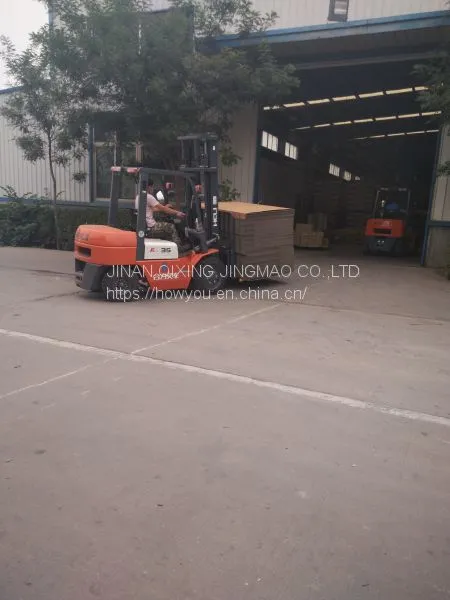 Durable Ac4 Teak Wood Laminate Flooring For Hotel photo-3