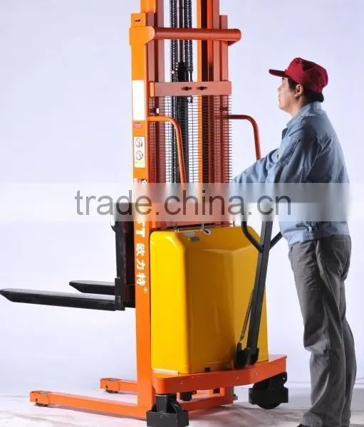 2016 China Supplier Cheap Manual Stacker 3T Semi Electric Pallet Stacker photo-2