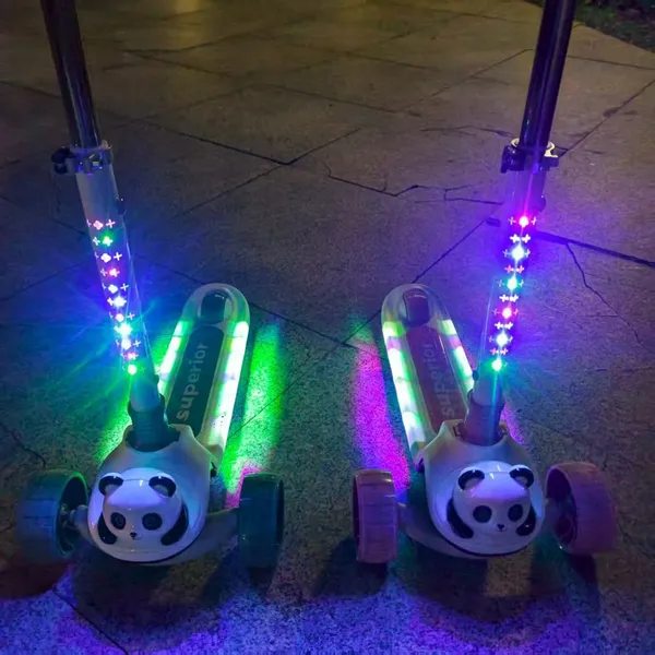 Kids Scooter Kick Scooter Toys Glowing 3-wheel Scooter With Music and Lights photo-2